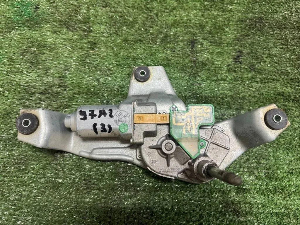Б.у. мотор заднего дворника MITSUBISHI PAJERO V97W MITSUBISHI PAJERO V97W 3.8 2009