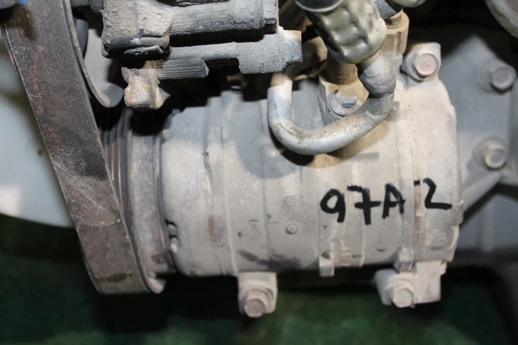 Б.у. компрессор кондиционера MITSUBISHI PAJERO V97W MITSUBISHI PAJERO V97W 3.8 2009