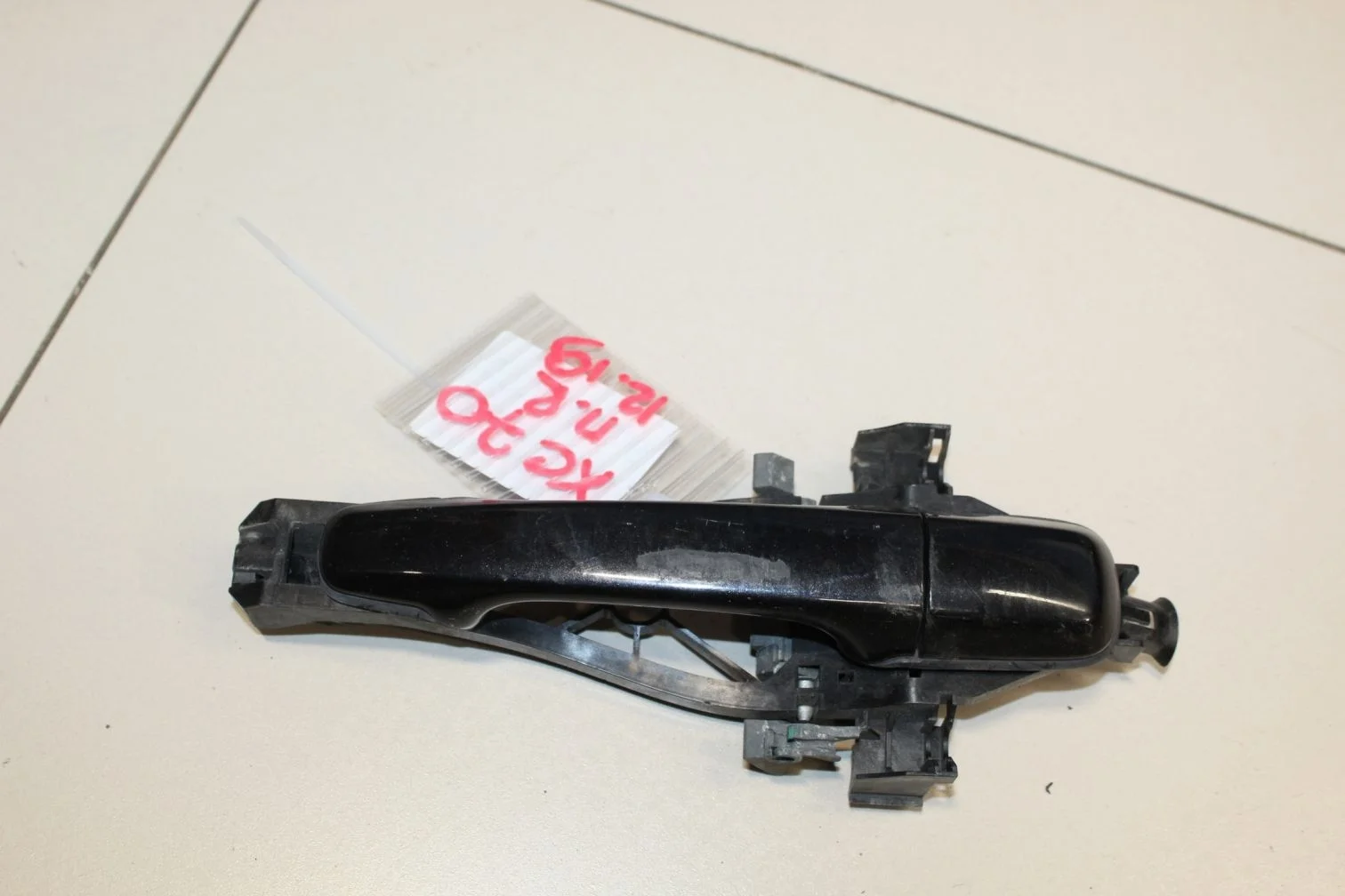 Ручка двери нaружная правая передняя для Volvo XC70 Cross Country 2007-2016