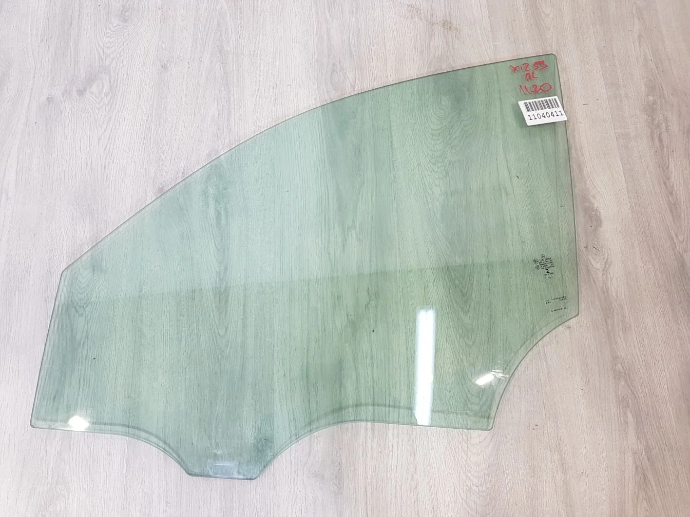 Стекло двери передней левой для Mercedes GLC-klasse X253 2015-