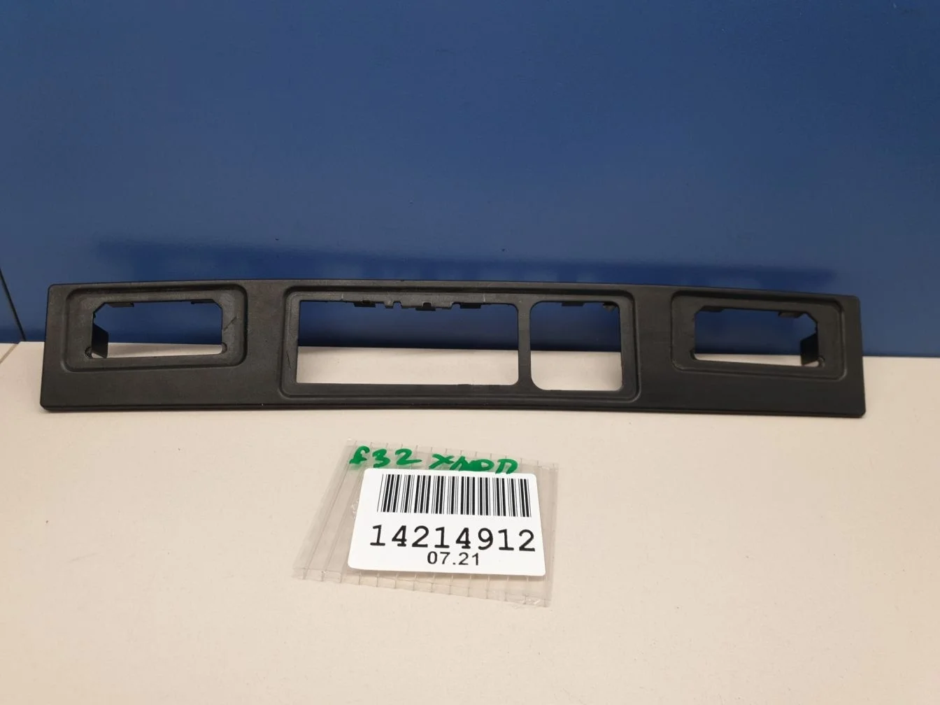 Накладка крышки багажника для BMW 4 F32 F33 2013-2020