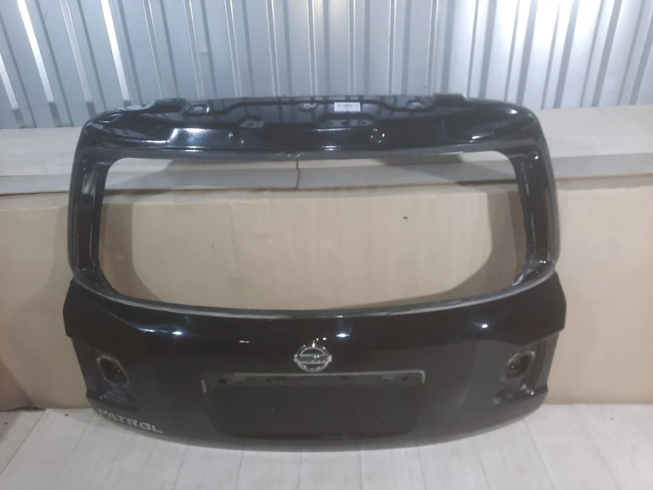 Дверь багажника для Nissan Patrol Y62 2010-