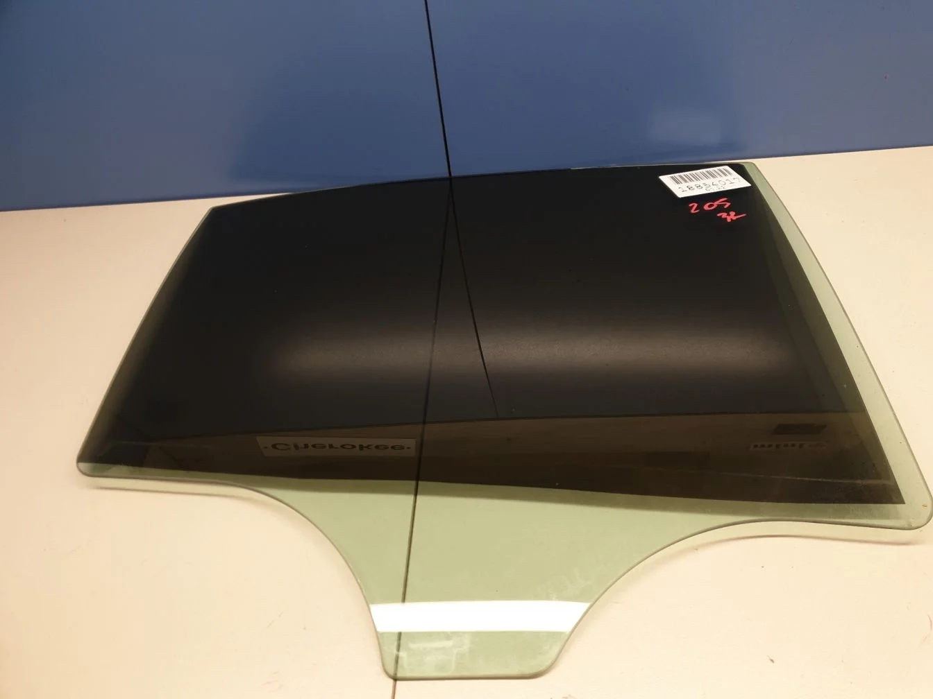 Стекло двери задней правой для Mercedes C-klasse W205 2014-