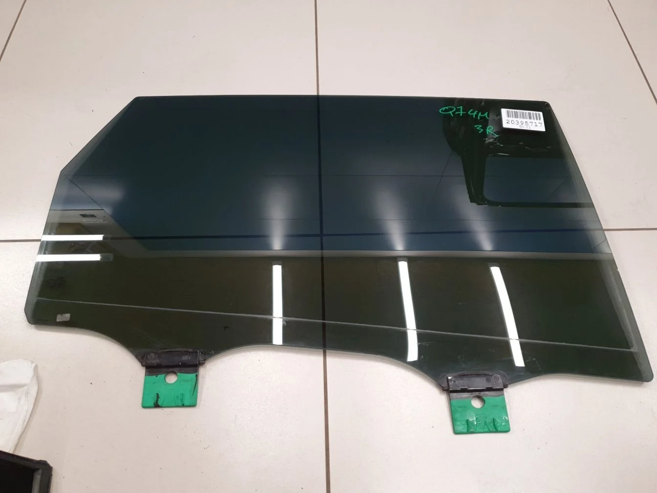 Стекло двери задней правой для Audi Q7 4M 2015-
