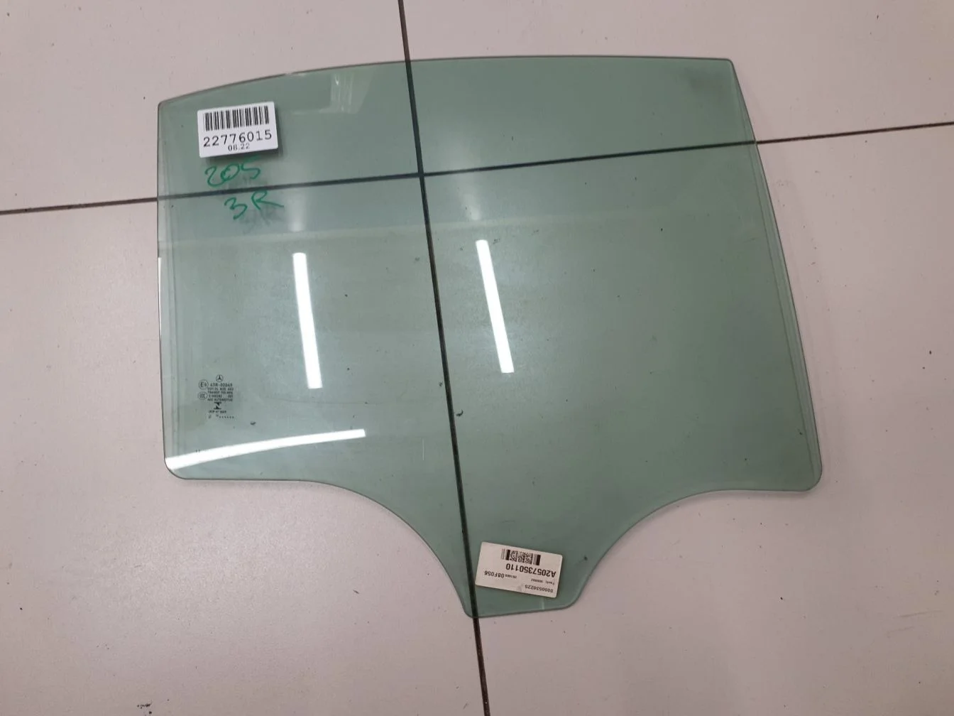 Стекло двери задней правой для Mercedes C-klasse W205 2014-