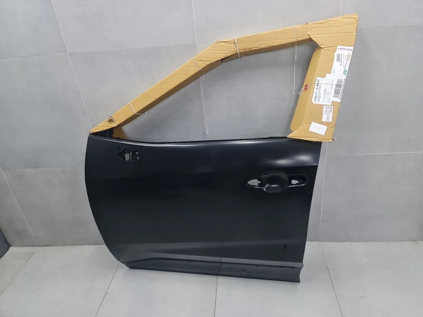 Дверь левая передняя для Toyota RAV 4 2019-