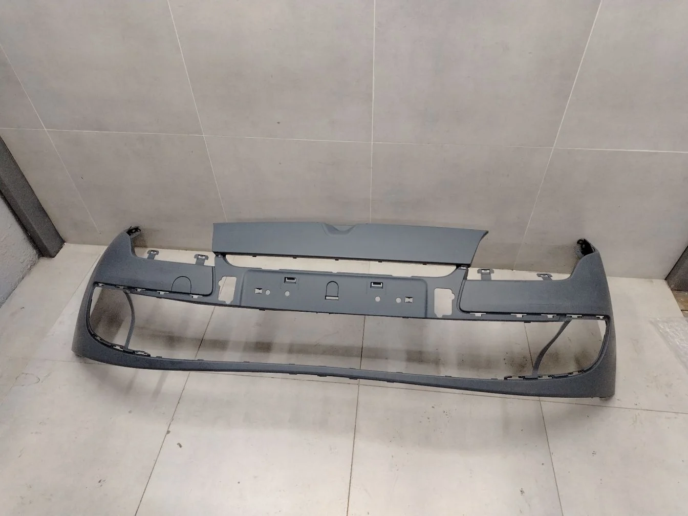 Бампер передний для Renault Megane 3 2009-2016