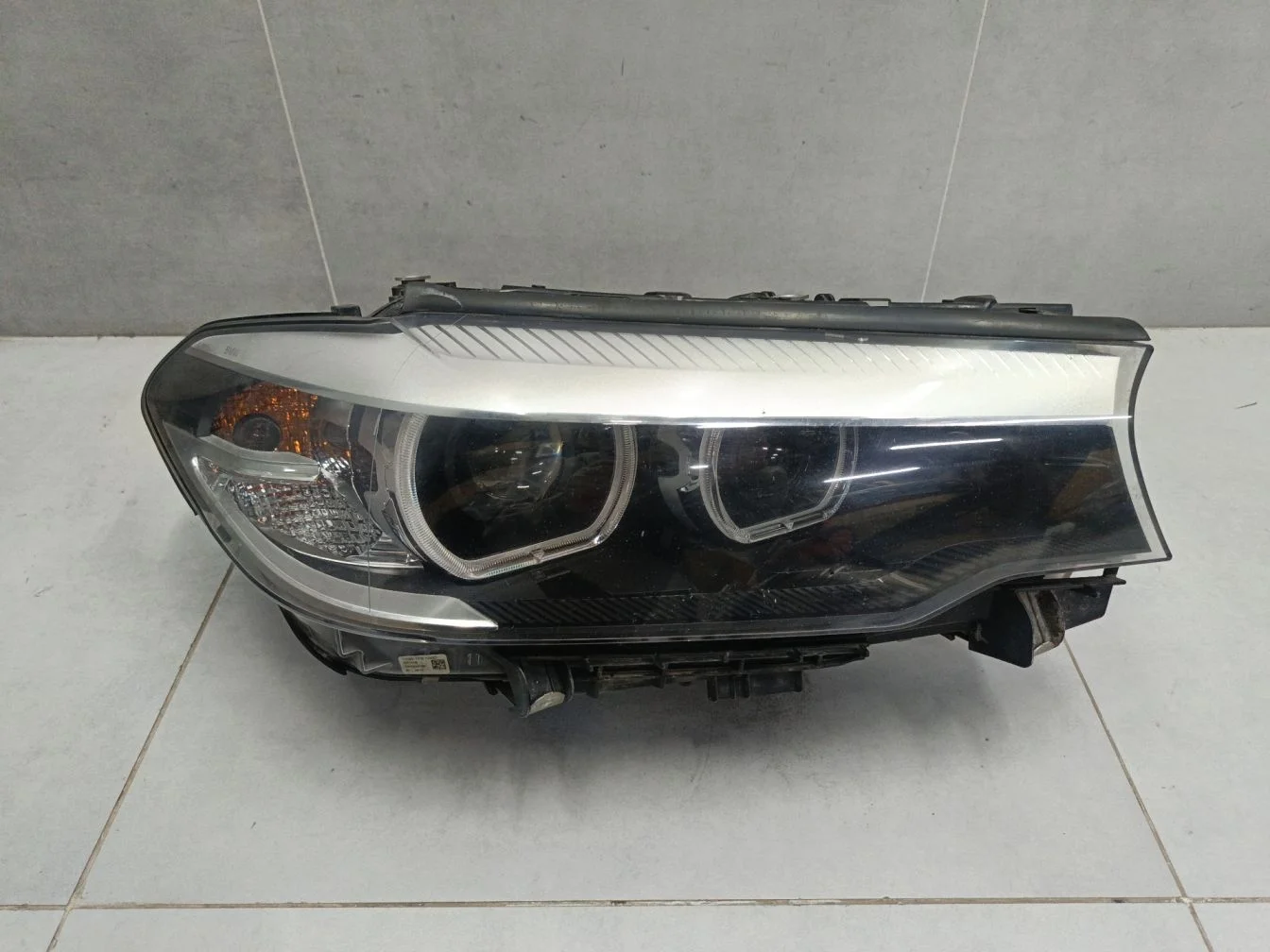 Фара правая для BMW 5 G30 F90 2016-