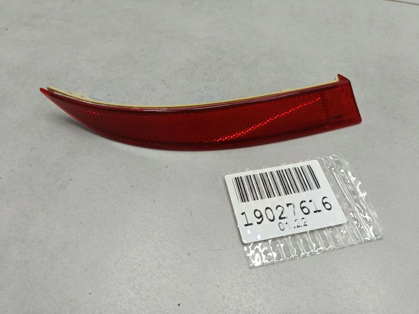 Отражатель в бампер задний левый для BMW X5 E70 2006-2013