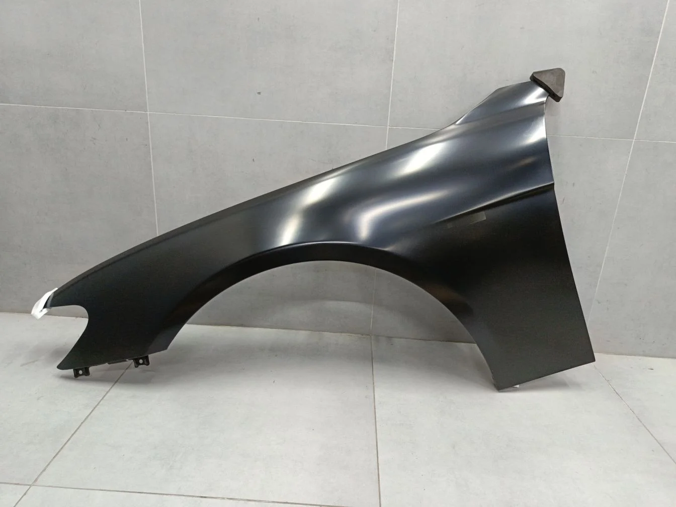 Крыло переднее левое для BMW 7 E65 E66 2001-2008
