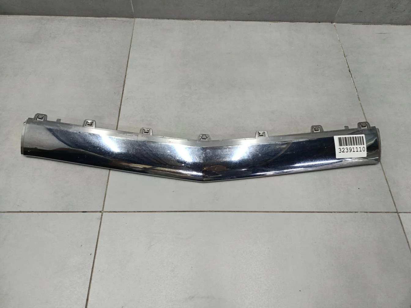 Молдинг переднего бампера для Mercedes CLS-klasse W218 2010-2017