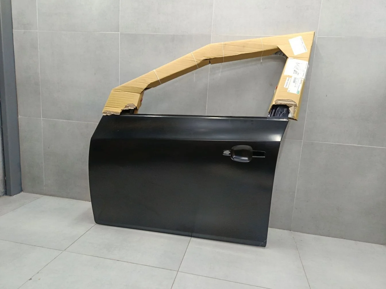 Дверь левая передняя для Chevrolet Cruze 2009-2016