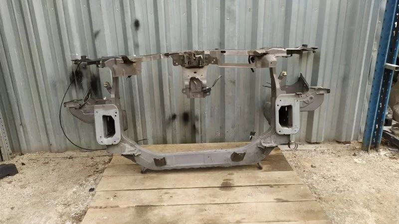 Панель передняя Mitsubishi Outlander XL 2009-2012 5256A611