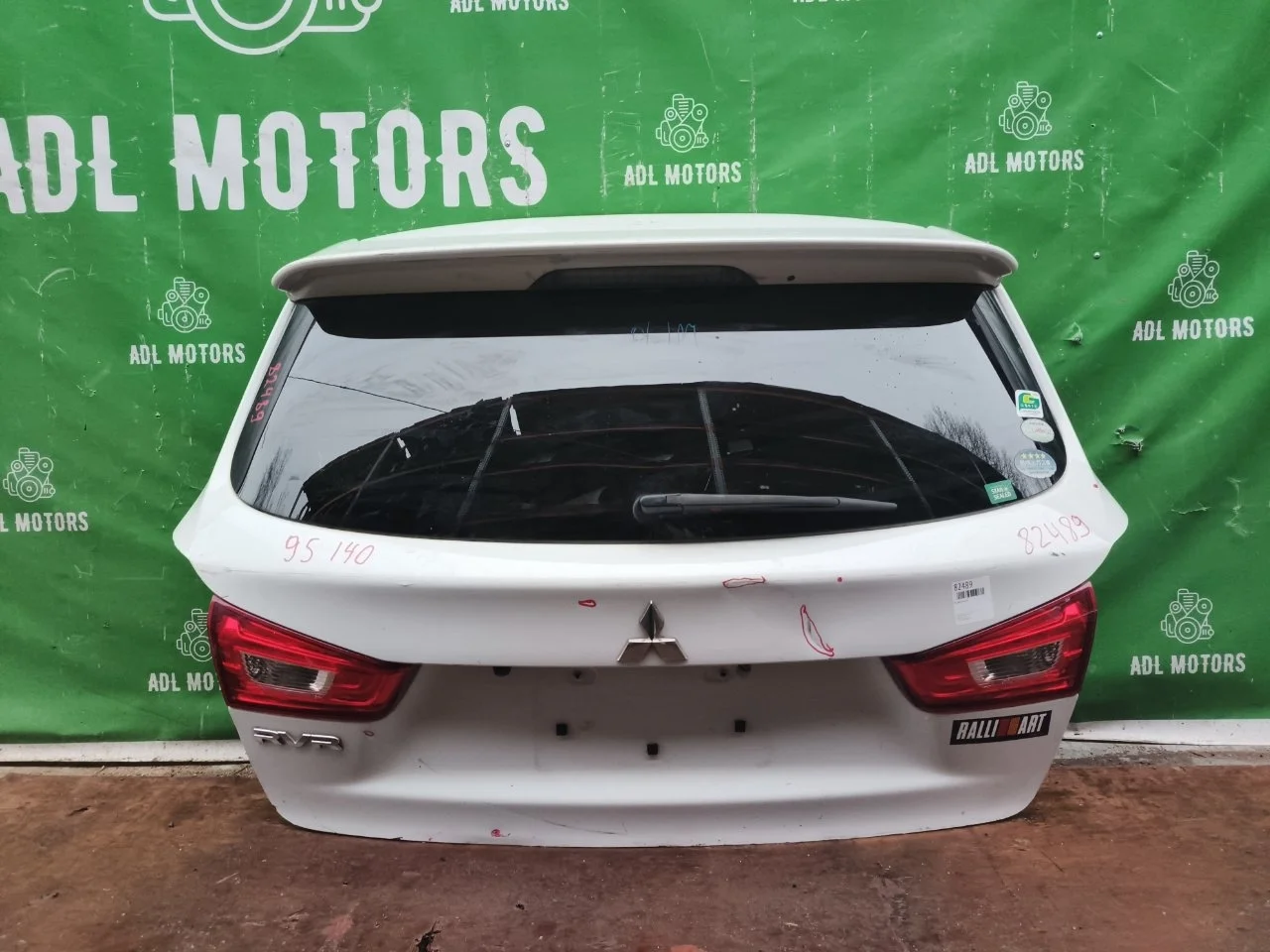 Крышка багажника Mitsubishi ASX 2010-2020 5801B559