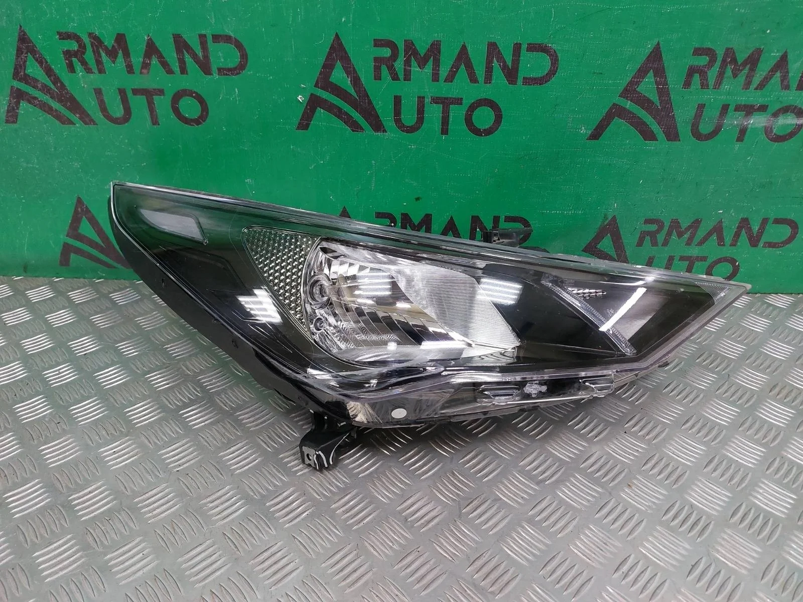 Фара Hyundai Solaris 2020-нв