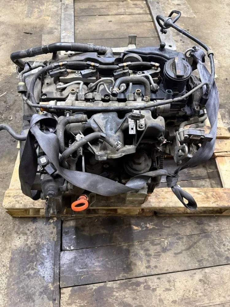 Двигатель Volkswagen Amarok 2012 03L100091L CSHA