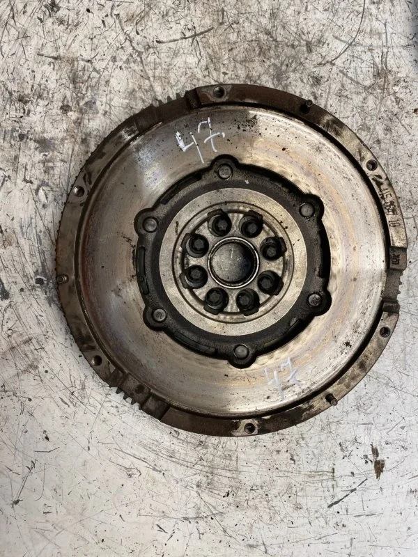 Маховик МКПП Ford Focus 2 1363710 KKDA