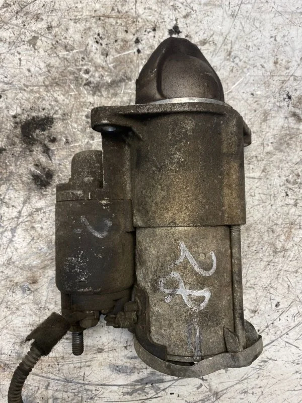 Стартер Opel Astra J 55576980 A16XER