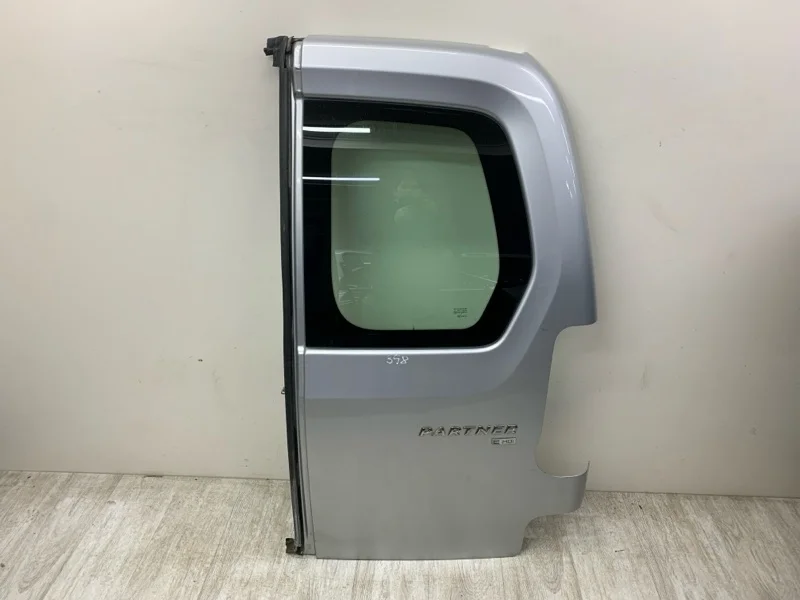 Дверь распашная PEUGEOT PARTNER 2013 8703E4 ФУРГОН DV6DTED, задняя правая