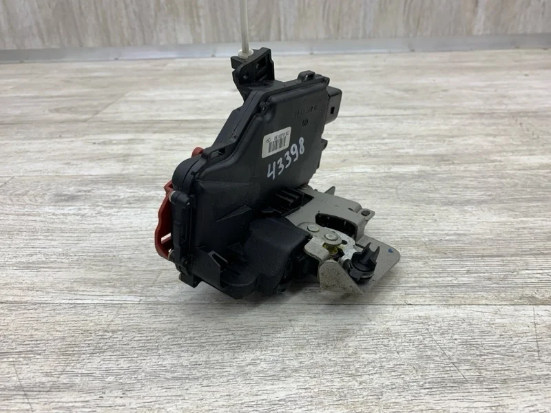 Замок двери AUDI A4 2002 8E1837016C УНИВЕРСАЛ ALT, передний правый
