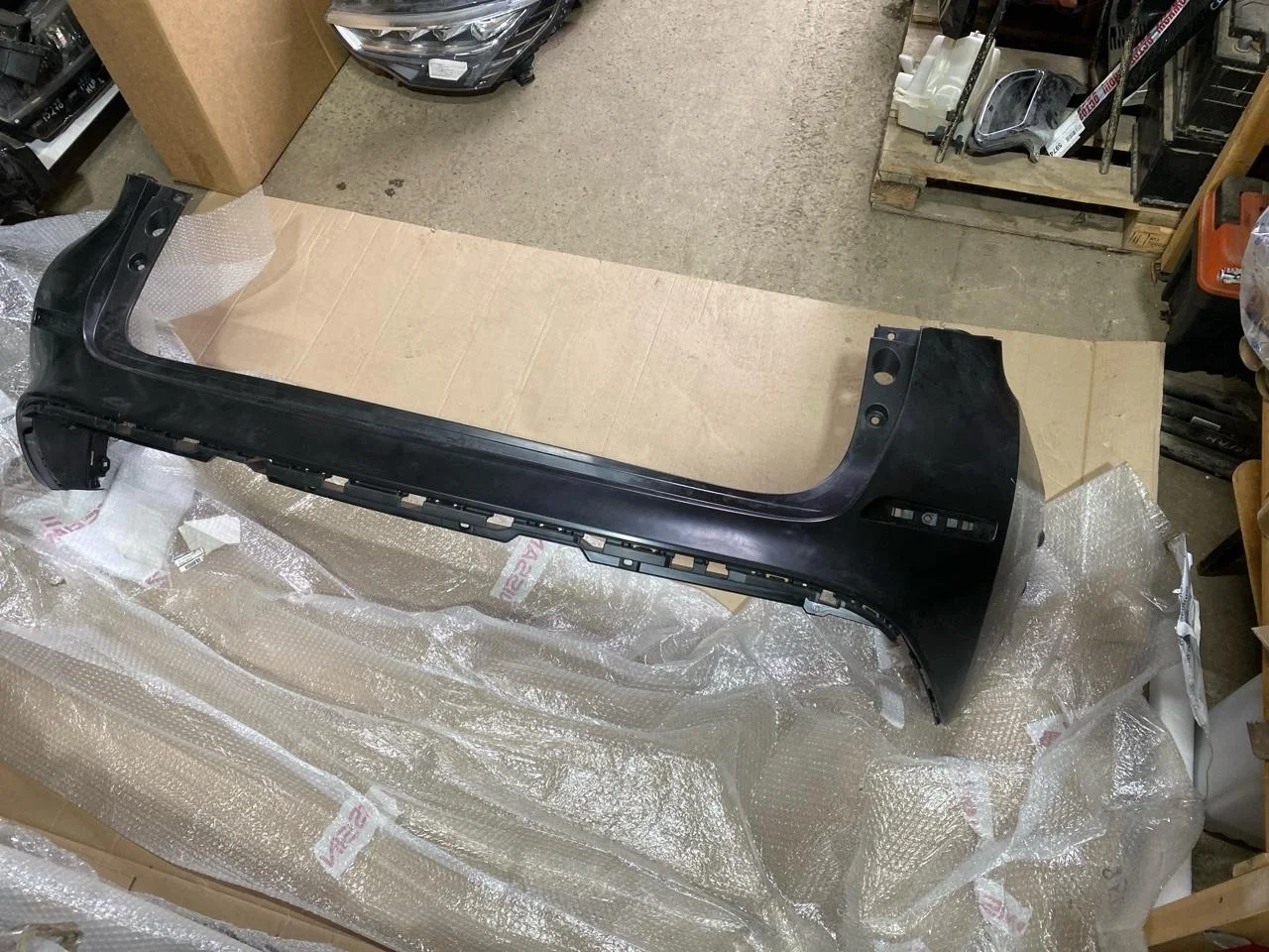 Бампер Nissan Murano 2014-2024 850225BF0H, задний