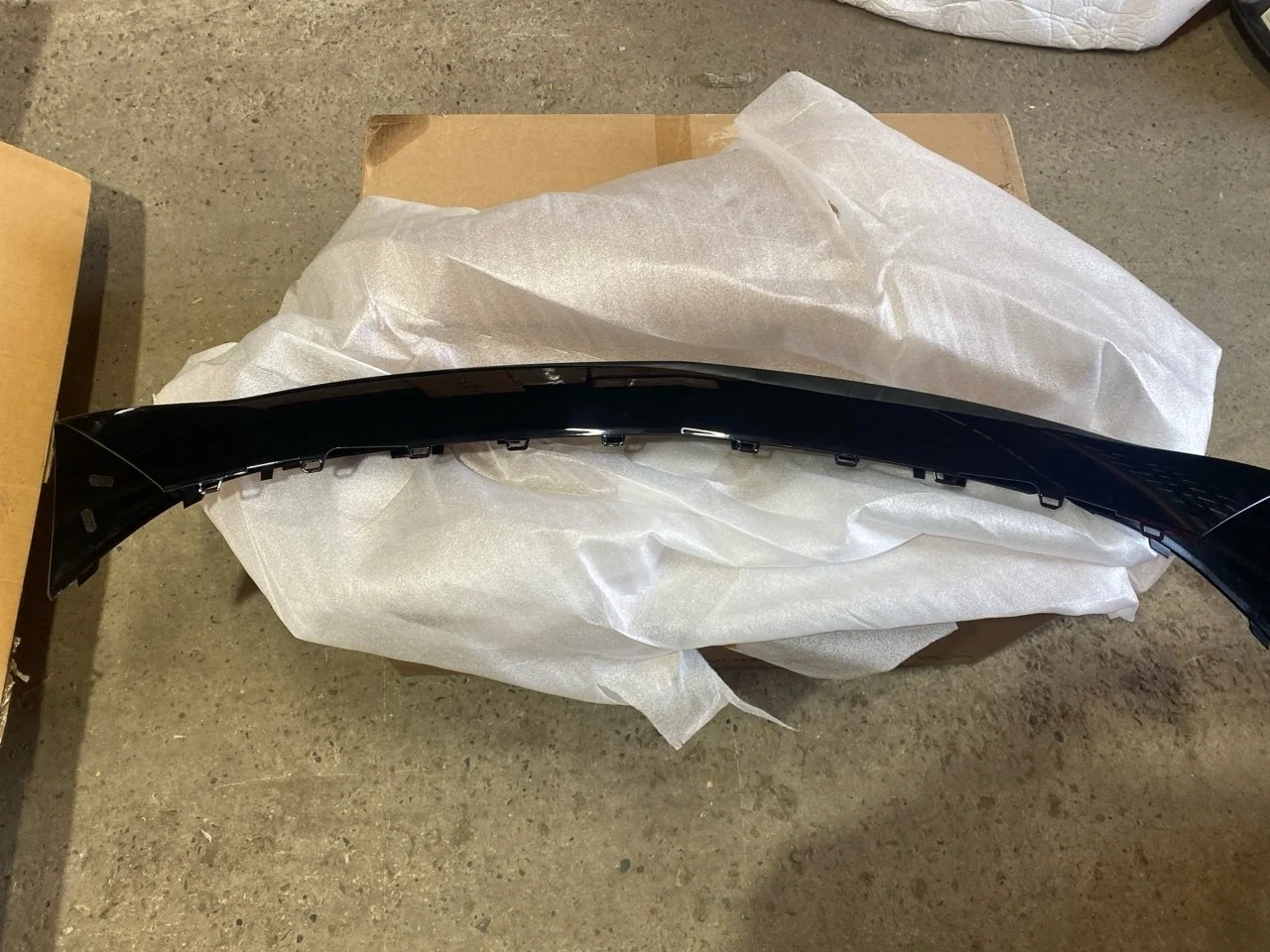 Молдинг бампера Mercedes S 2017-2020 A2228852521, передний