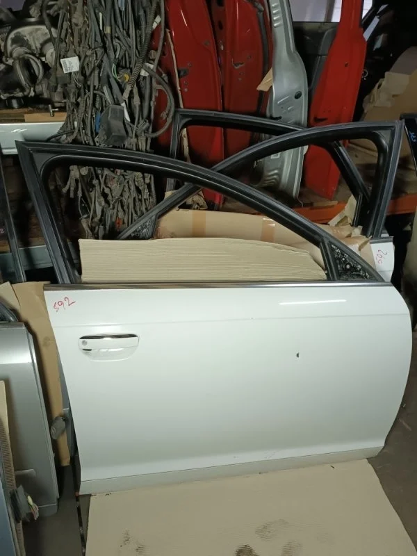 Дверь Audi A6 2007 4F2