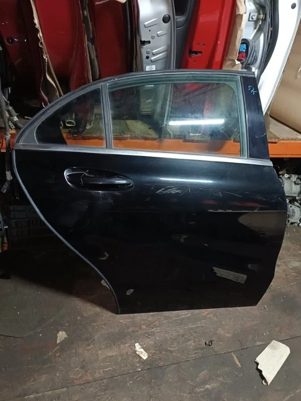 Дверь Mercedes-Benz A-Class 2015 w176