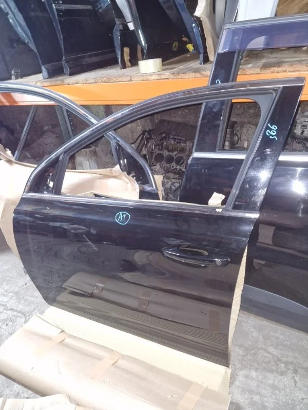 Дверь Peugeot 308 2014 универсал