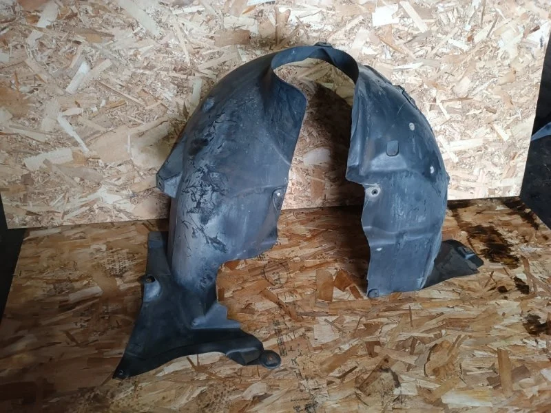 Подкрылок Mercedes-Benz A-Class 2015 W176