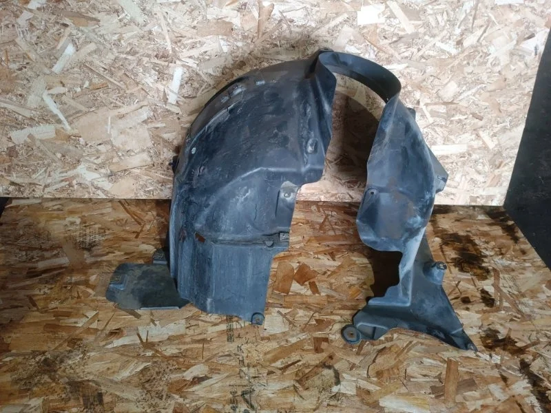 Подкрылок Mercedes-Benz A-Class 2015 W176