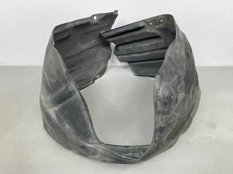 Подкрылок Toyota Camry V40