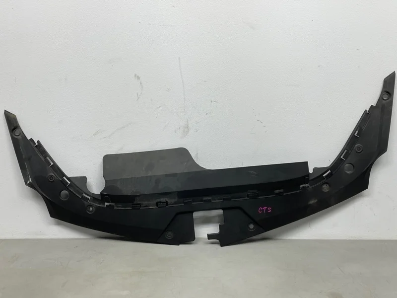 Накладка телевизора Cadillac CTS 2