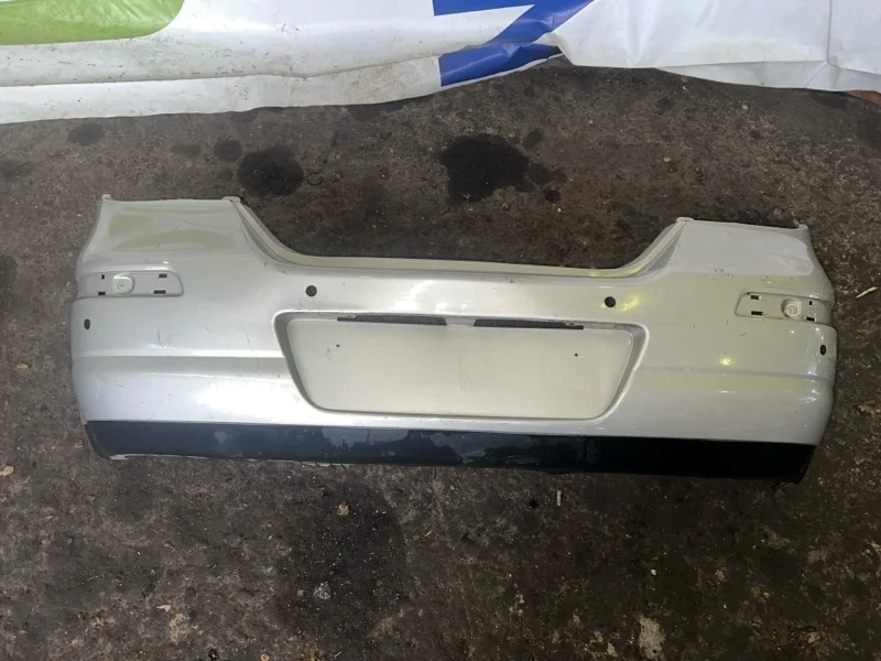 Бампер Nissan Tiida 2011 C11X