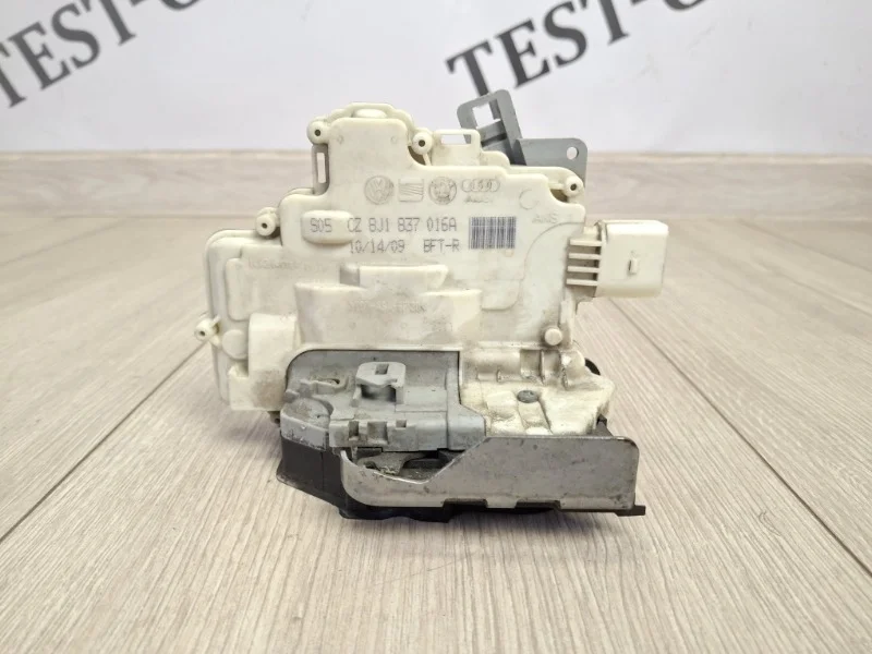 Замок двери Audi Q7 2007-2015 4L