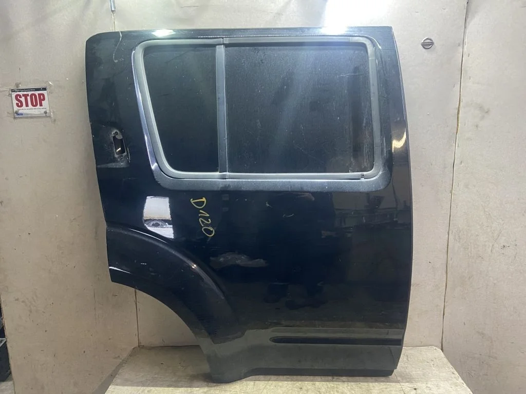 Дверь задняя правая Nissan Pathfinder R51 2014