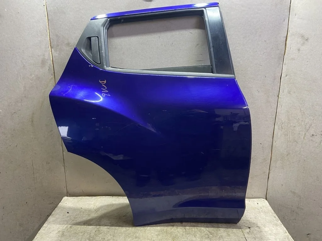 Дверь задняя правая в сборе Nissan Juke F15