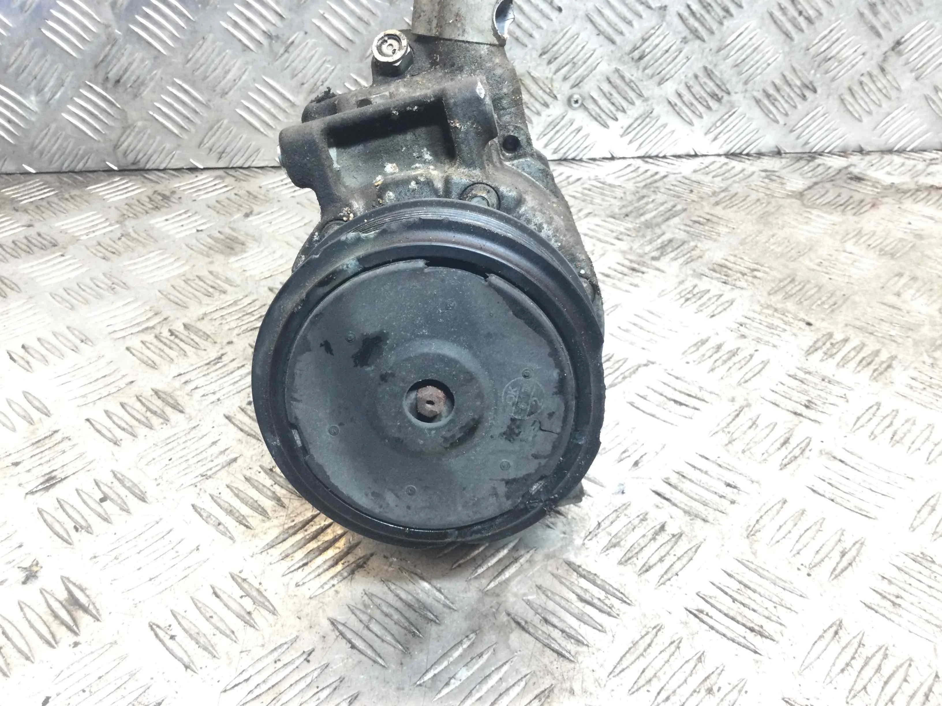 Компрессор кондиционера Audi A6 C6/4F (2004-2008) бензин 2.0 i Автомат Универсал