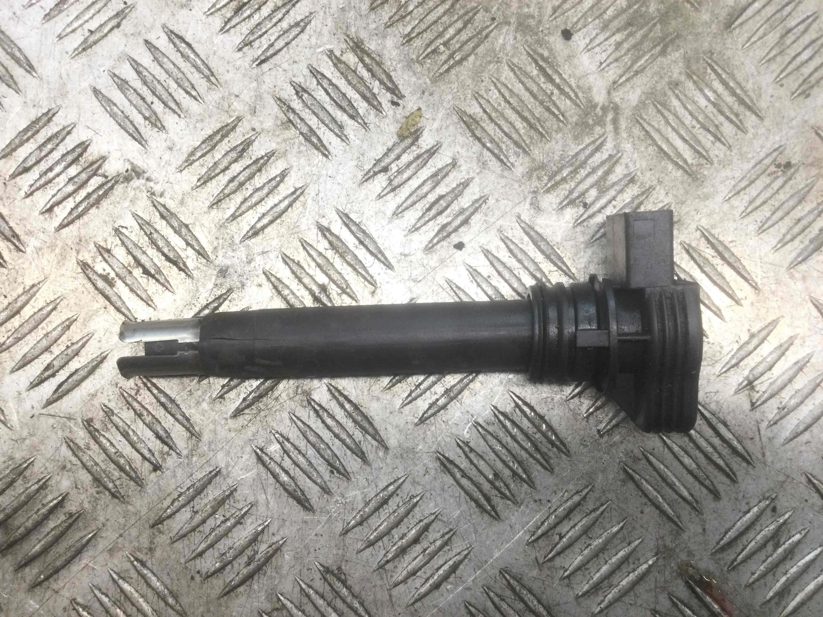 Катушка зажигания Audi A6 C6/4F (2004-2008) бензин 2.0 i Автомат Универсал