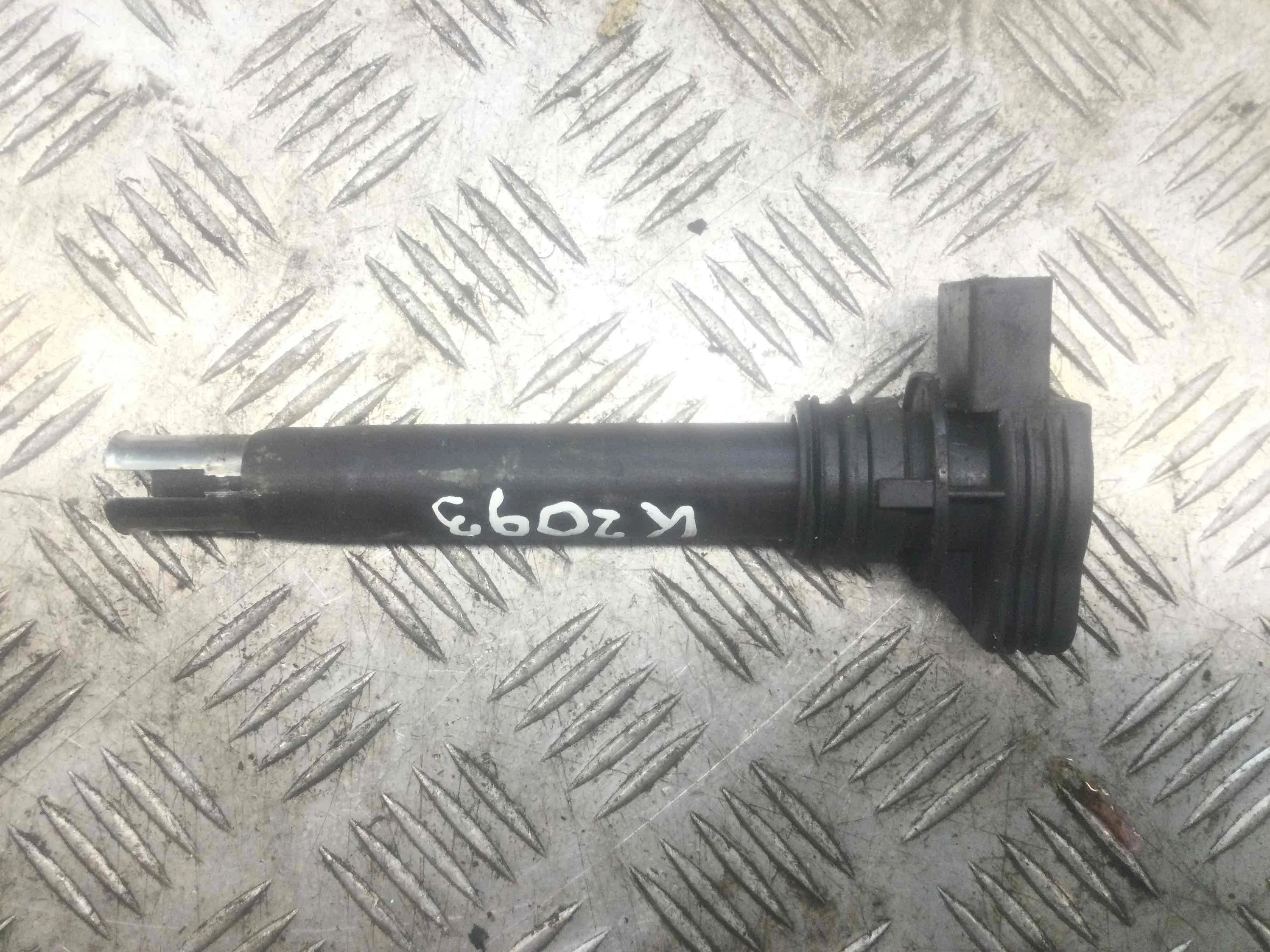 Катушка зажигания Audi A6 C6/4F (2004-2008) бензин 2.0 i Автомат Универсал