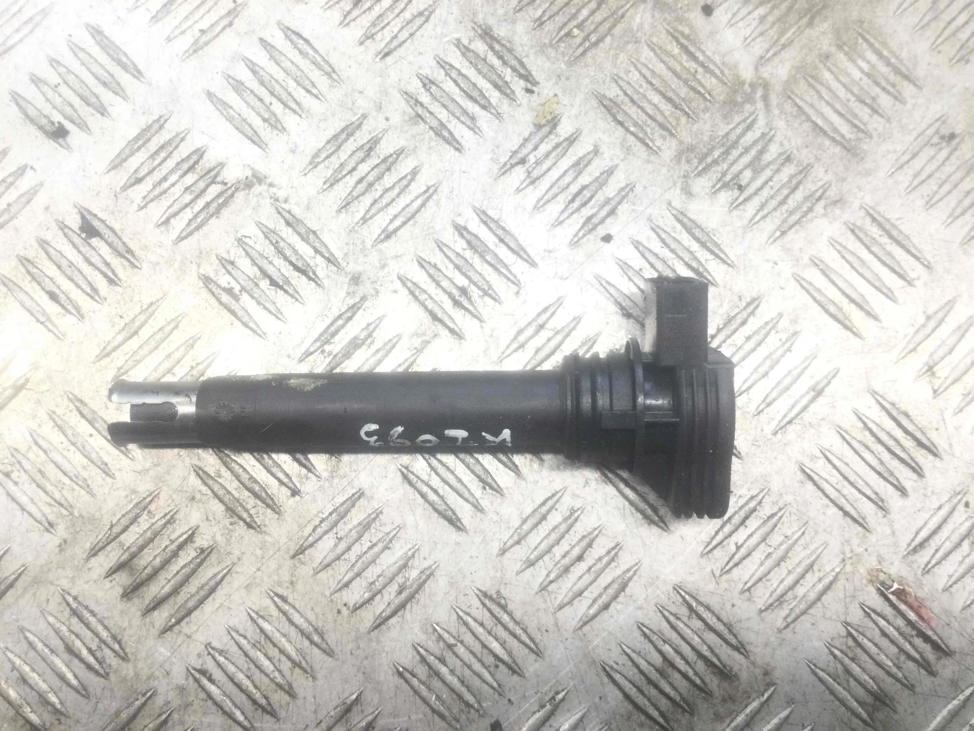 Катушка зажигания Audi A6 C6/4F (2004-2008) бензин 2.0 i Автомат Универсал