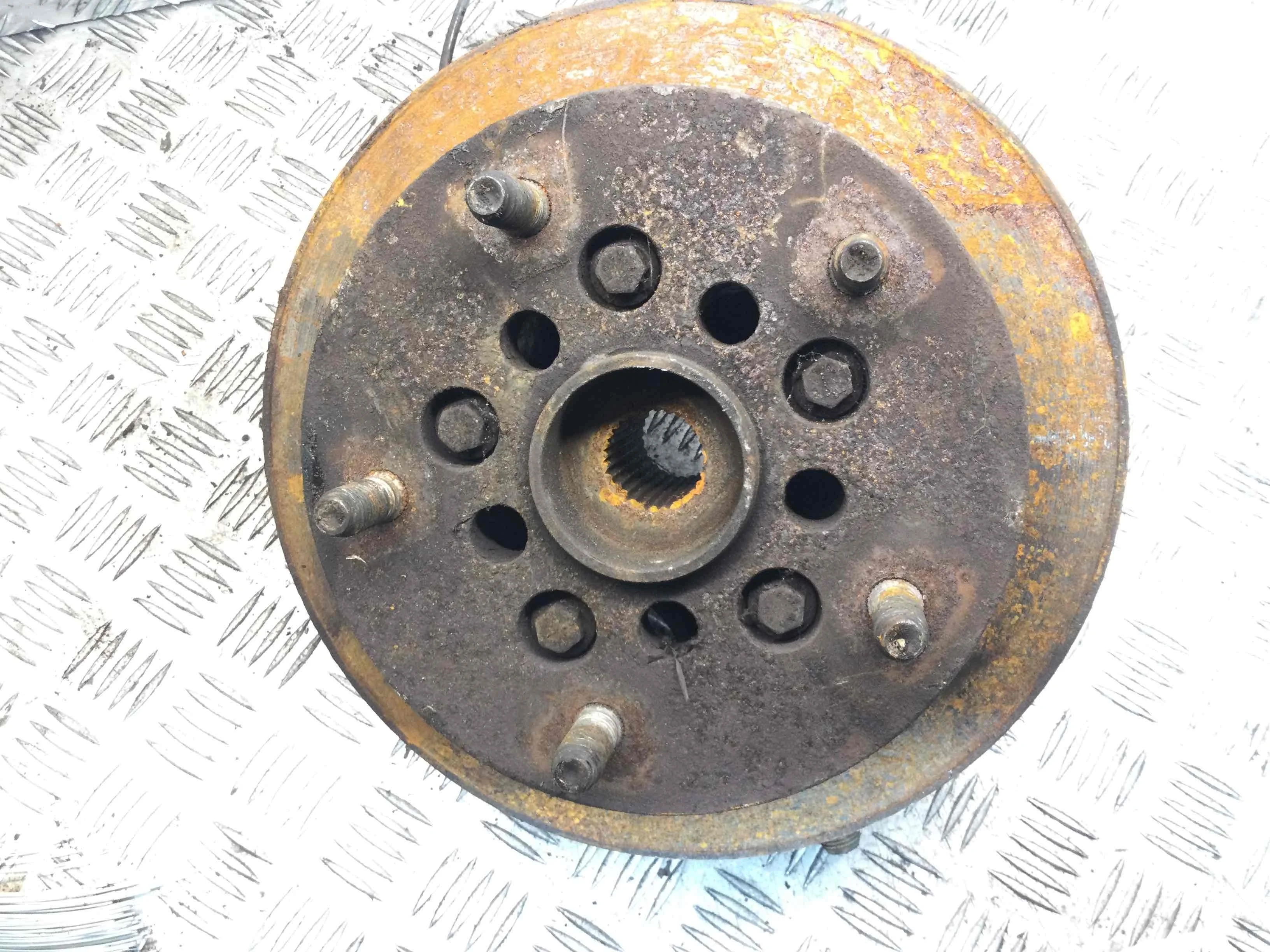 Ступица передняя правая Ford Transit 3 поколение [рестайлинг] (2006-2013) дизель 2.2 TDCi Механика Микроавтобус