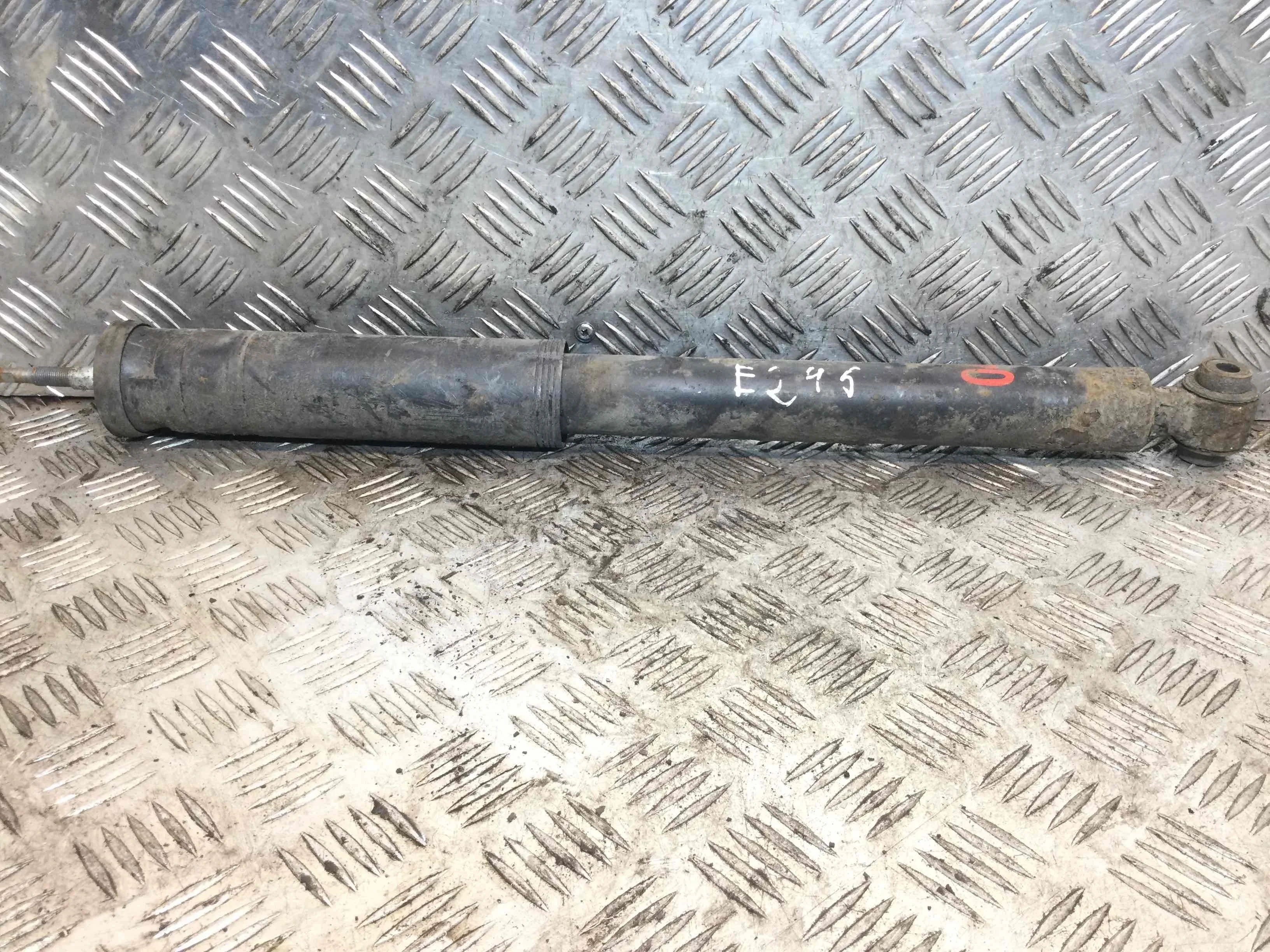 Амортизатор задний Mercedes E-klasse E-klasse (W211) 2002 - 2009 дизель 3.0 CDI Автомат Седан