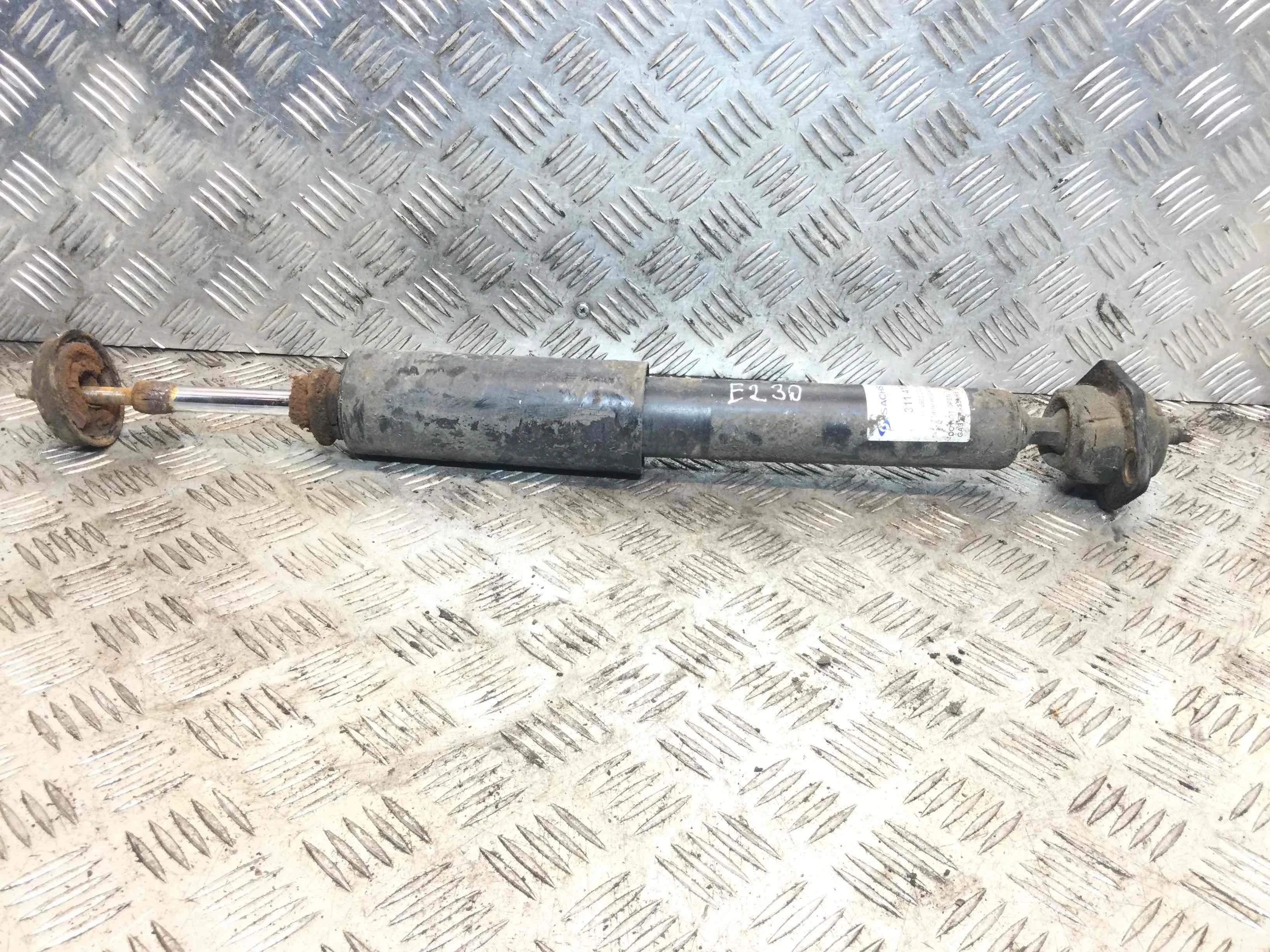 Амортизатор задний BMW 3-Series 3-Series E90/E91/E92/E93 2005 - 2010 бензин 2.0 i Механика Универсал