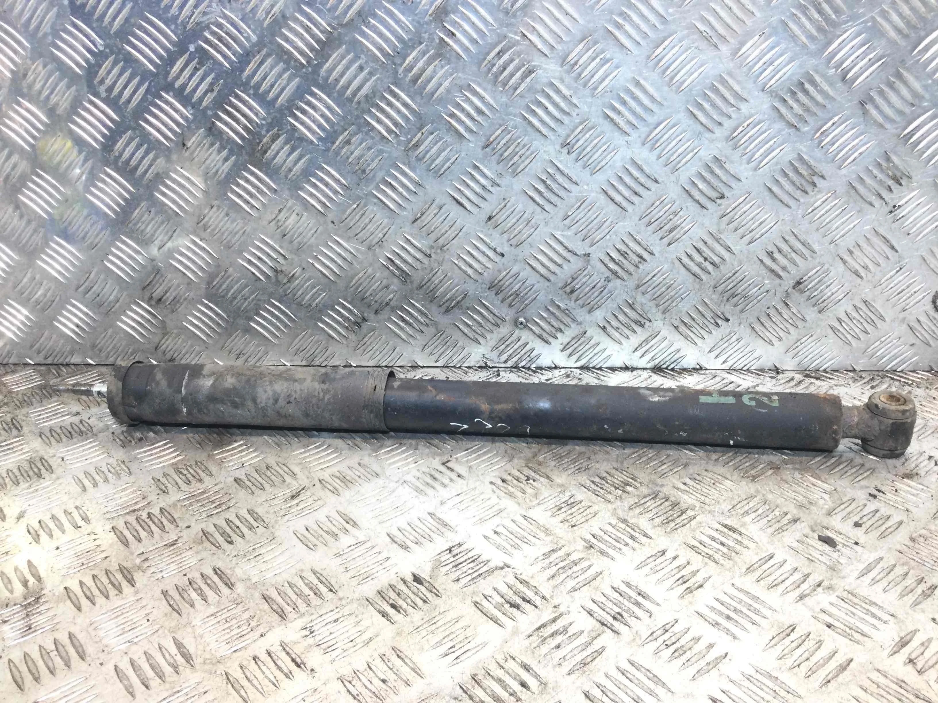 Амортизатор задний Mercedes CLK W209/A209 [рестайлинг] (2005-2010) дизель 2.2 CDI Автомат Седан