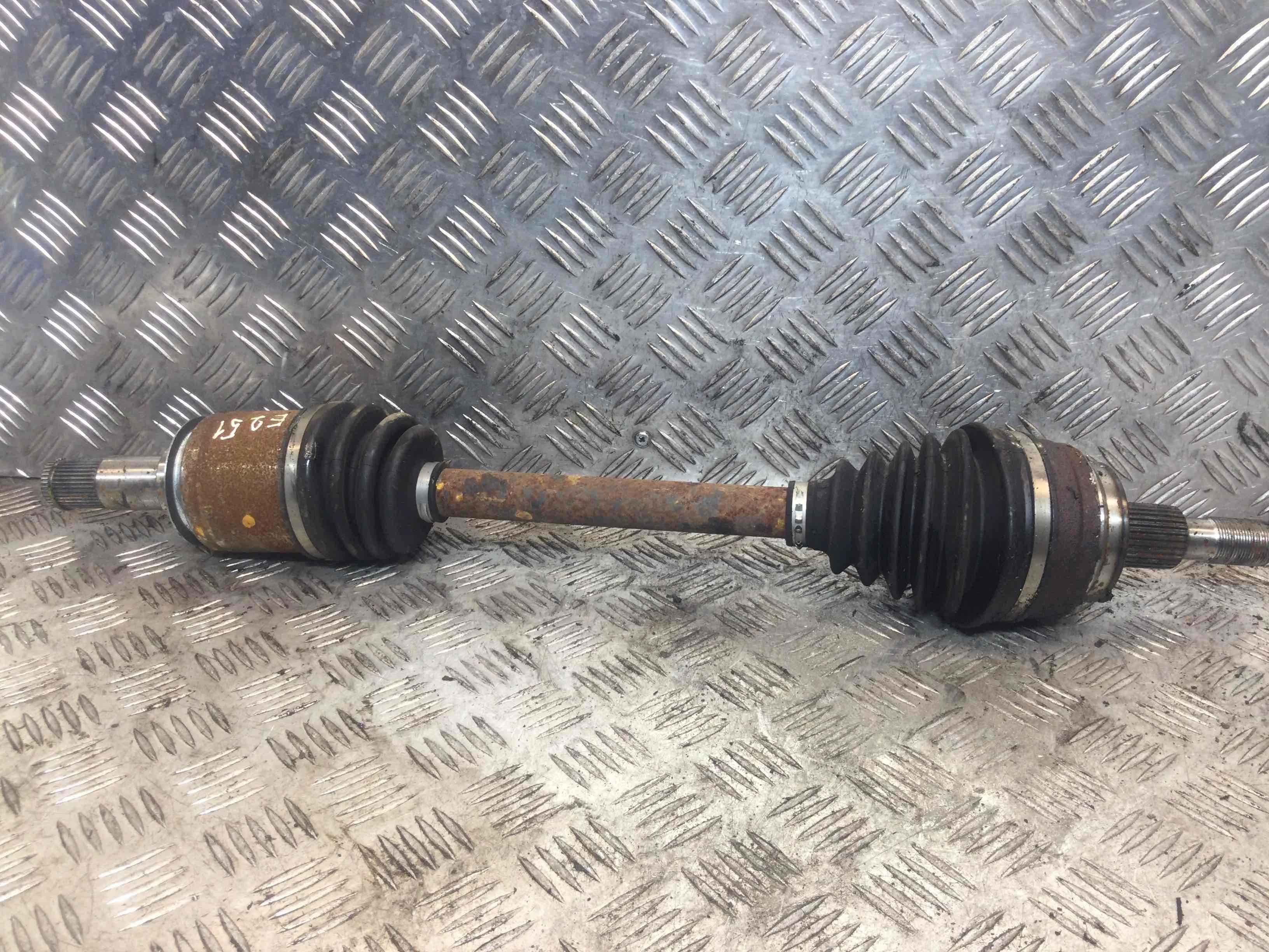 Полуось передняя левая (приводной вал, ШРУС) Mercedes GL X164 (2006-2009) дизель 4.2 CDI Автомат Внедорожник