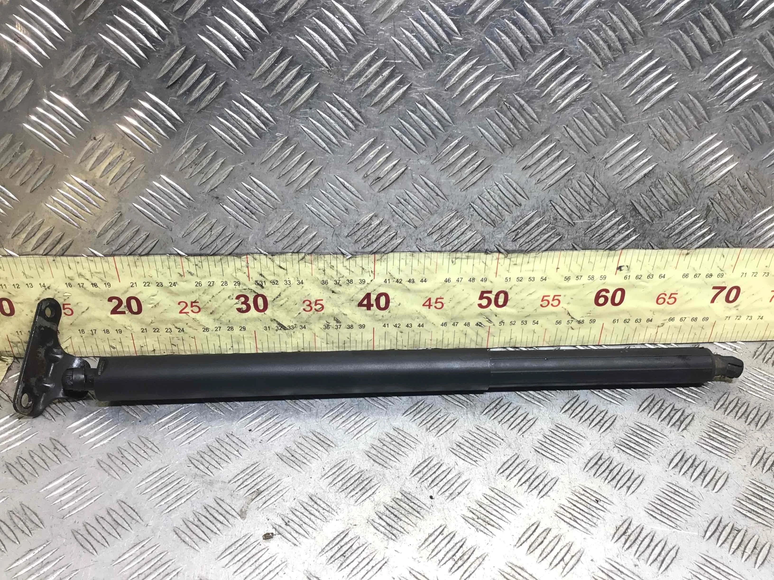 Амортизатор крышки багажника (3-5 двери) Mercedes GL GL (X164) 2006 - 2012 дизель 4.0 CDI Автомат Кроссовер