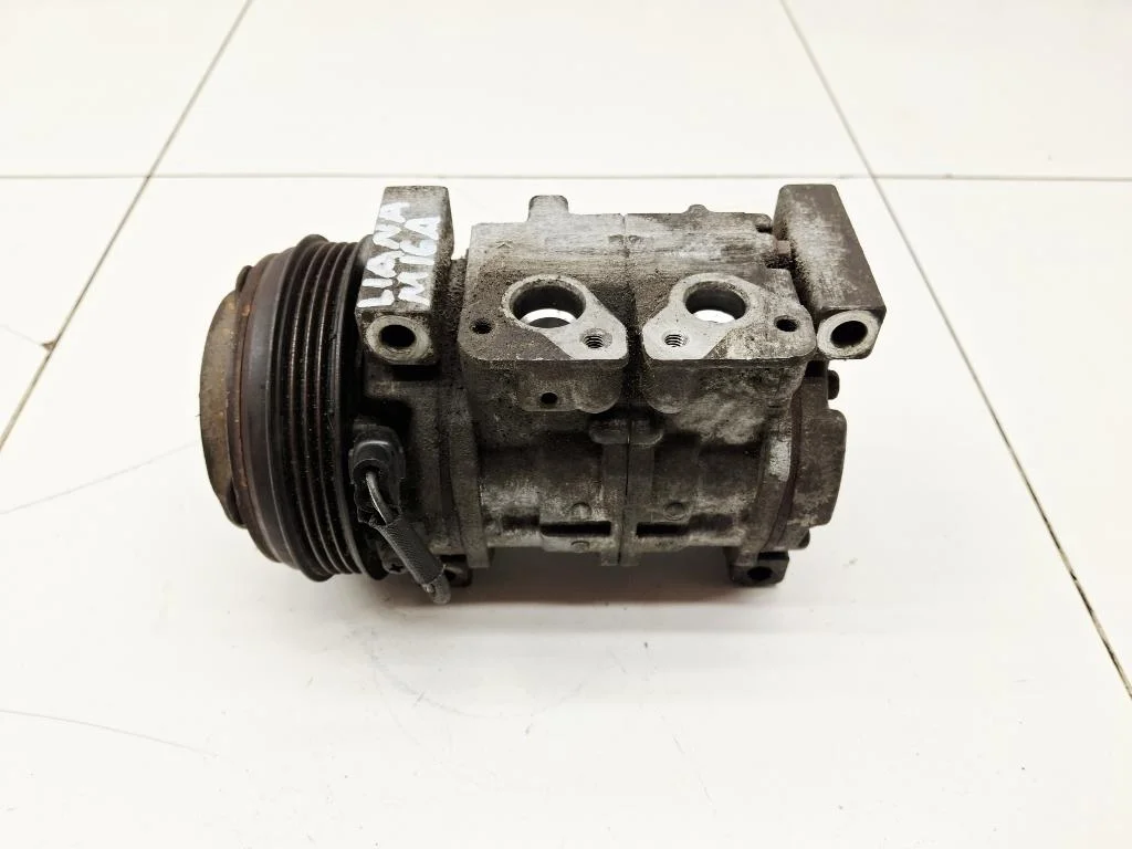 Компрессор кондиционера Suzuki Liana