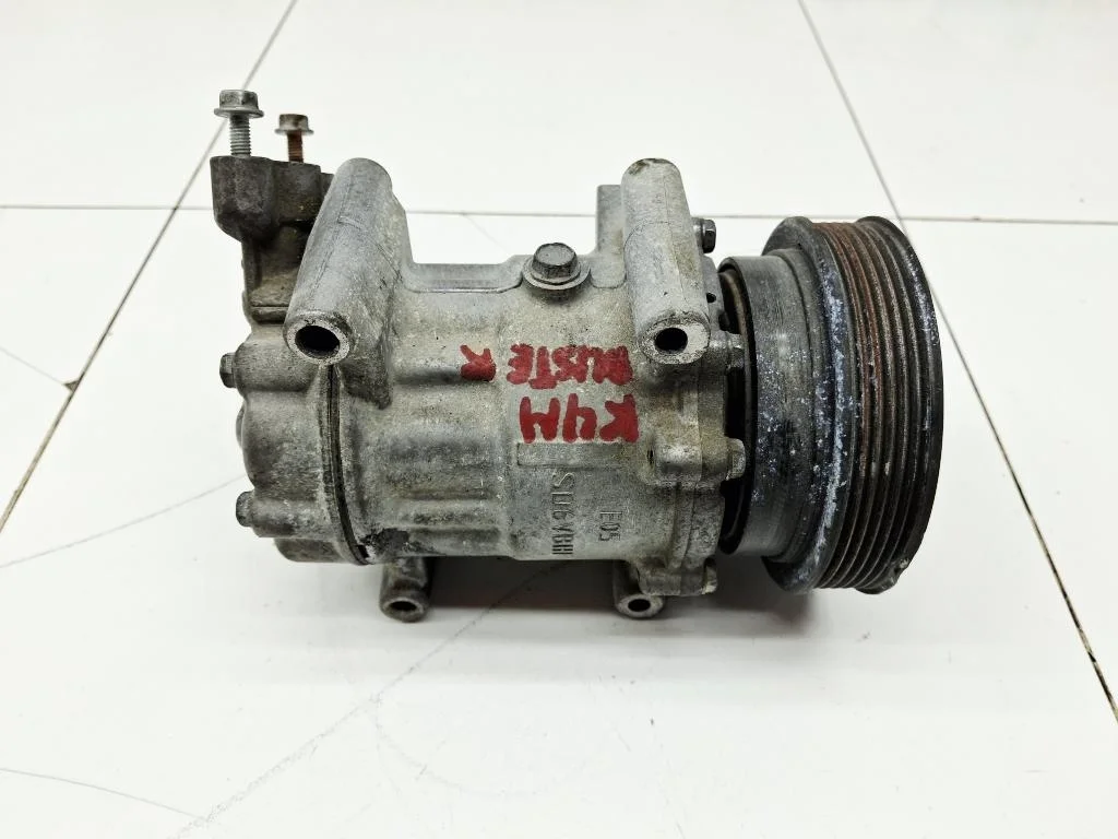 Компрессор кондиционера Renault Clio 3