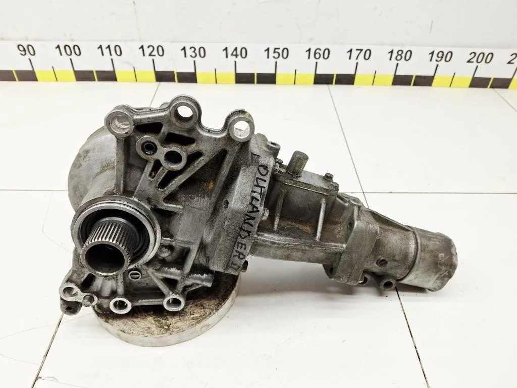 Коробка раздаточная Mitsubishi Outlander 2 CW